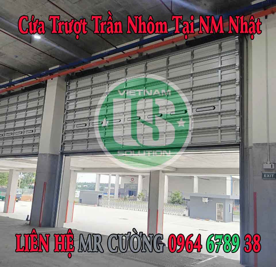 Cửa trượt trần overhead nhôm tại NM Nhật